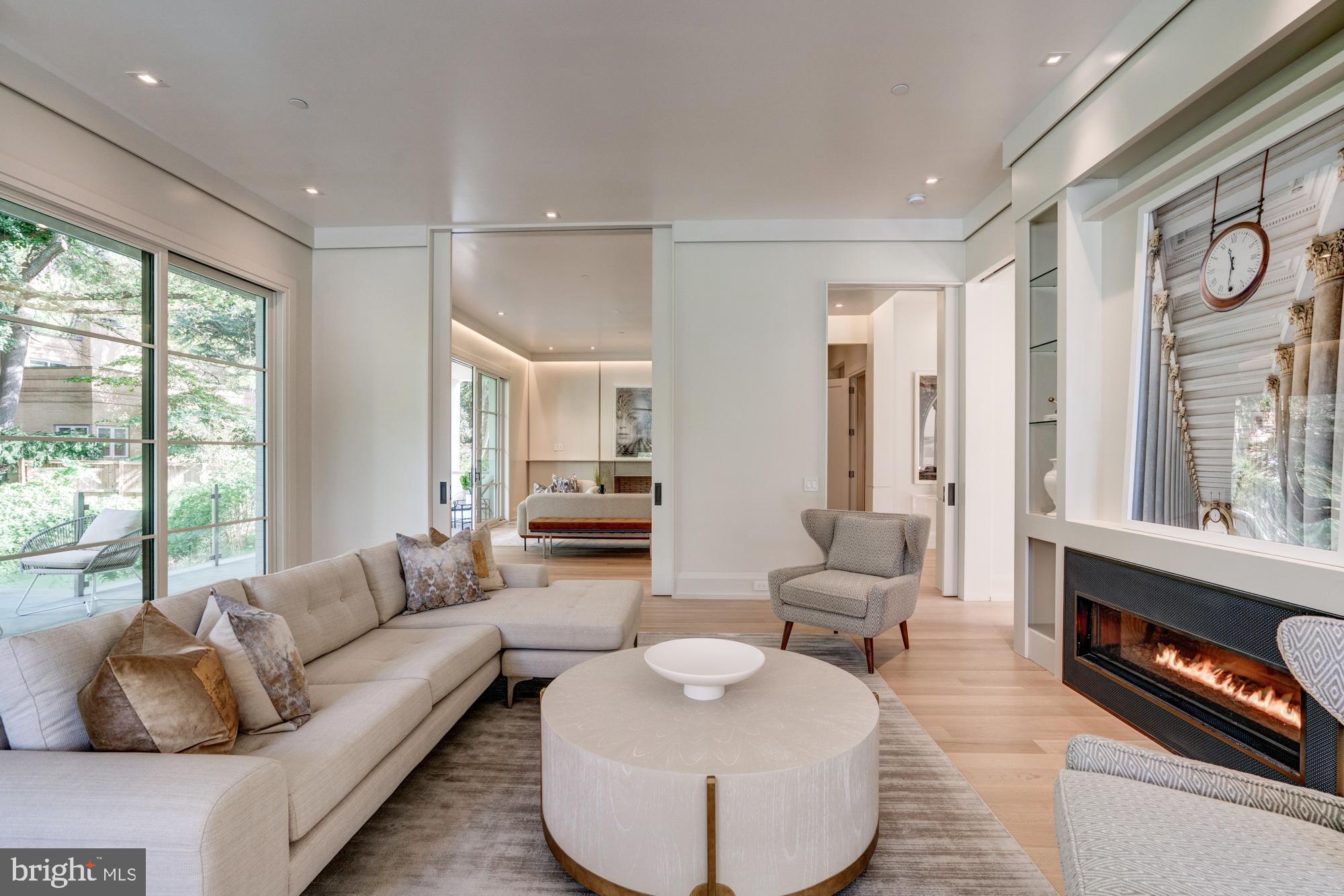 4615 Dexter Street Northwest Washington, DC 20007 - Photo 11 of 31