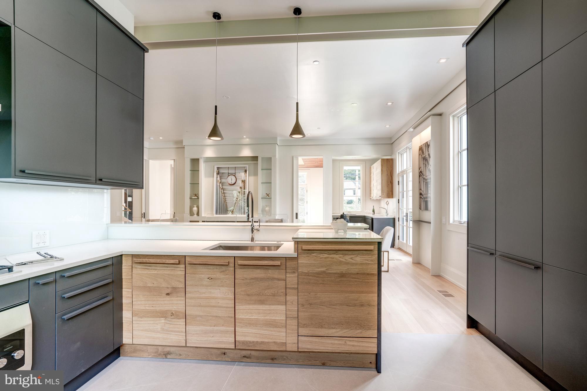 4615 Dexter Street Northwest Washington, DC 20007 - Photo 14 of 31