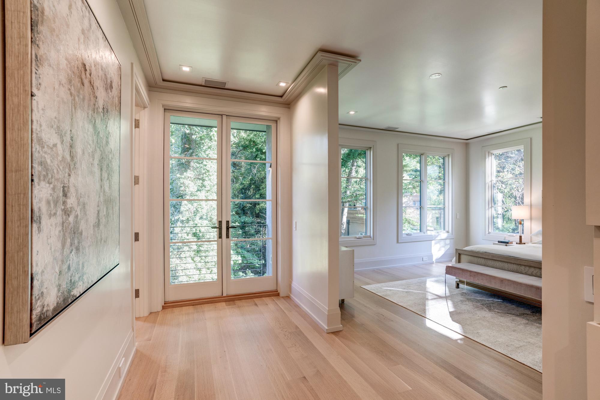 4615 Dexter Street Northwest Washington, DC 20007 - Photo 16 of 31