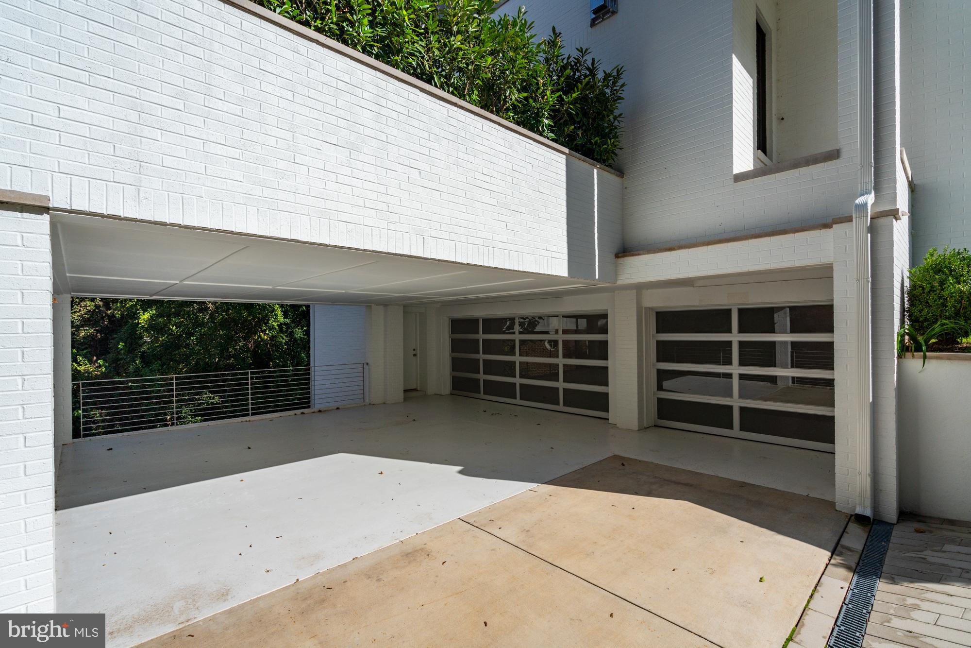 4615 Dexter Street Northwest Washington, DC 20007 - Photo 27 of 31