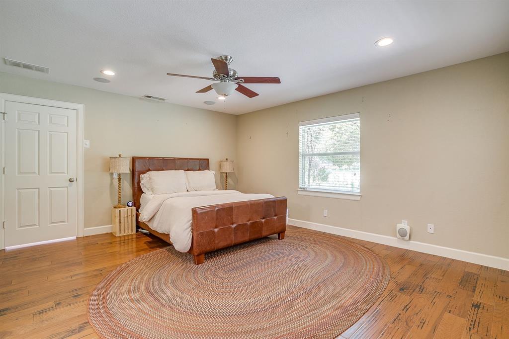 1107 North Cockrell Hill Road DeSoto, TX 75115 - Photo 21 of 40
