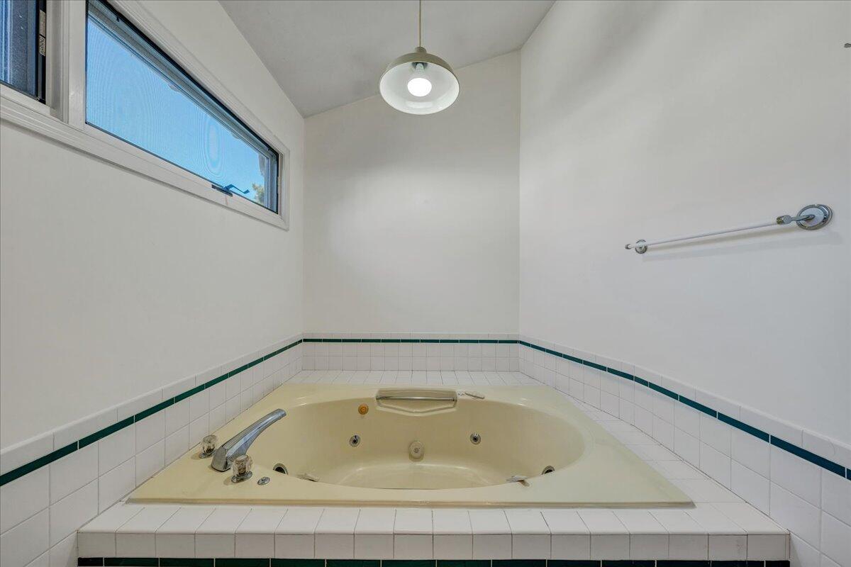 2115 Berkley Avenue Southwest Roanoke, VA 24015 - Photo 20 of 38 37-MIB03000