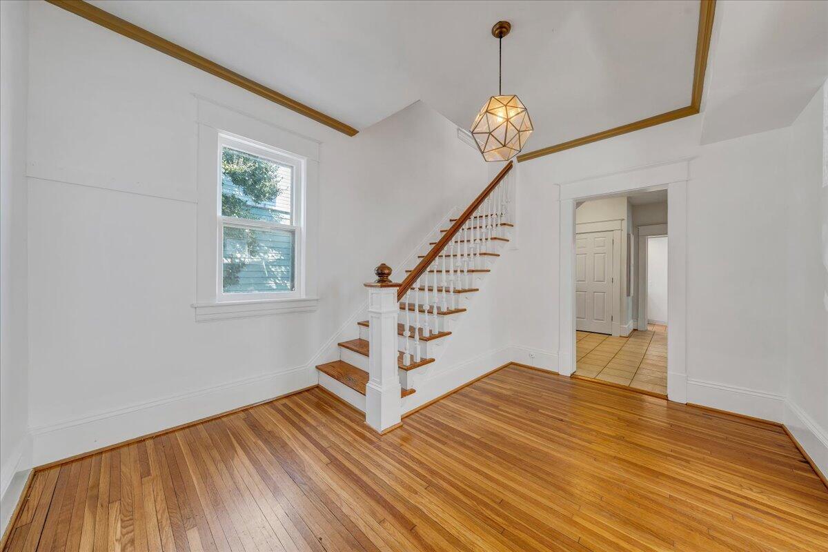 2115 Berkley Avenue Southwest Roanoke, VA 24015 - Photo 2 of 38 06-MIB03054