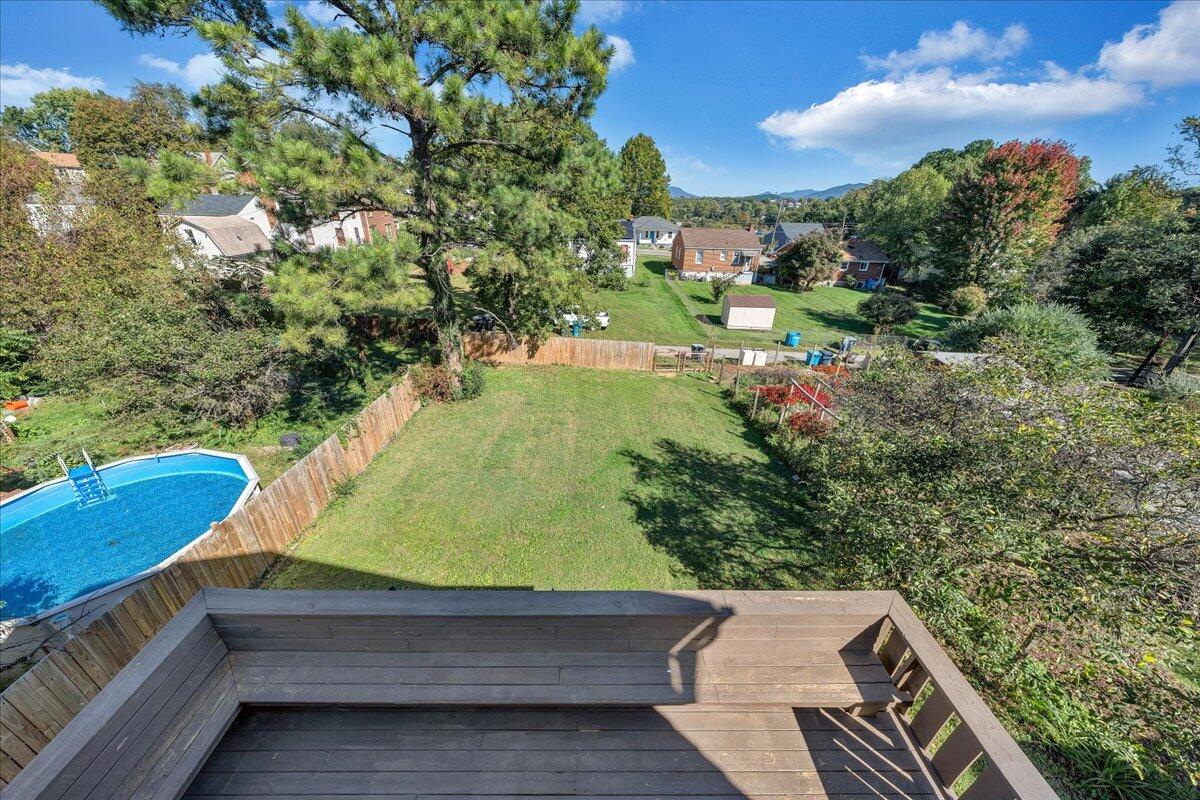 2115 Berkley Avenue Southwest Roanoke, VA 24015 - Photo 21 of 38 39-MIB03009