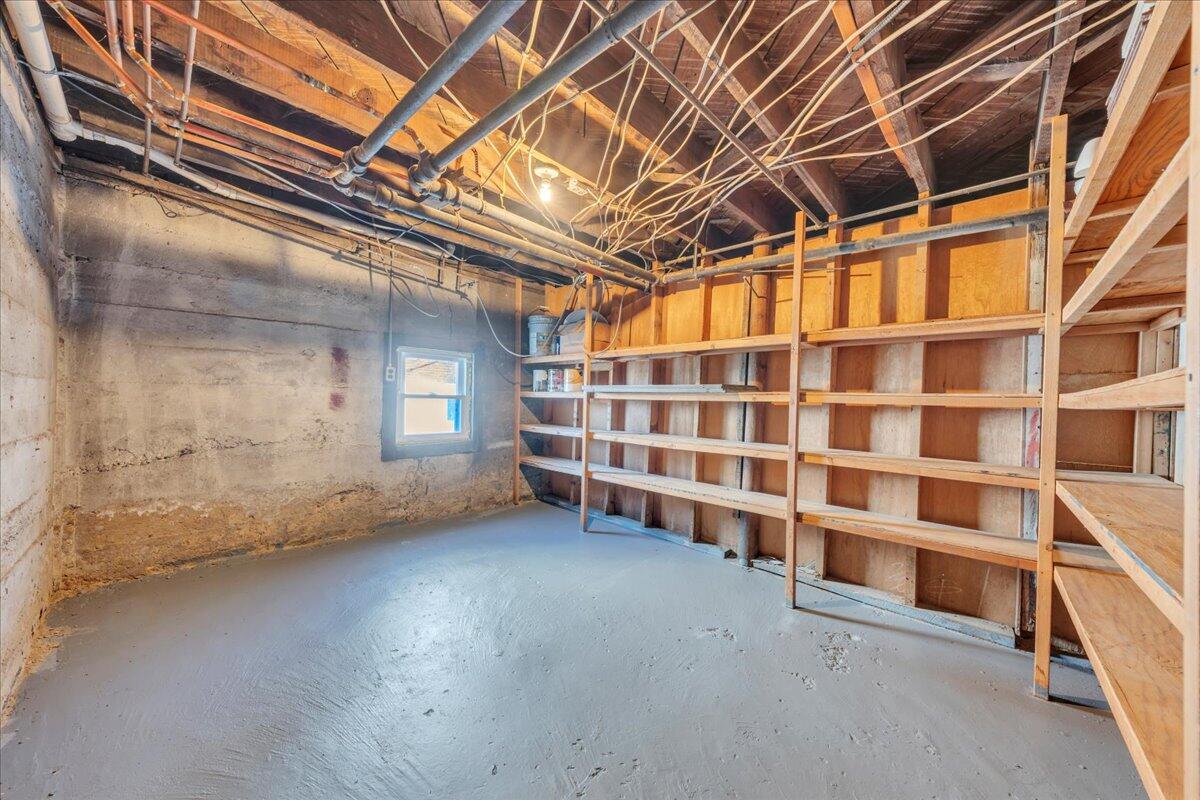 2115 Berkley Avenue Southwest Roanoke, VA 24015 - Photo 37 of 38 49-MIB04120