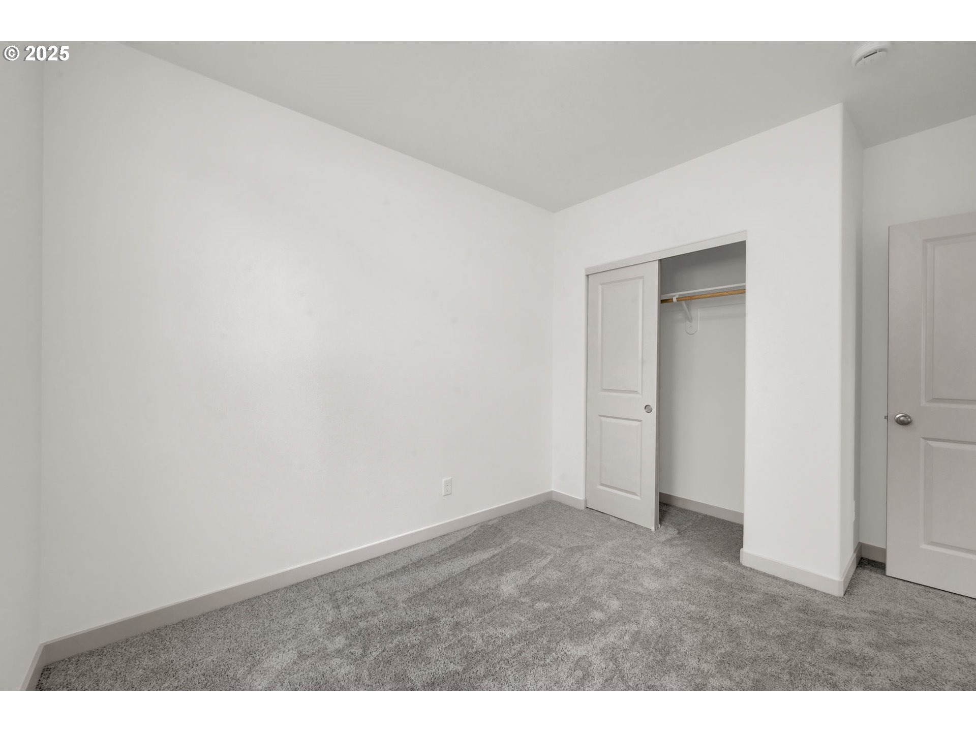 5645 Magnificence Way Eugene, OR 97402 - Photo 27 of 38 a view of an empty room