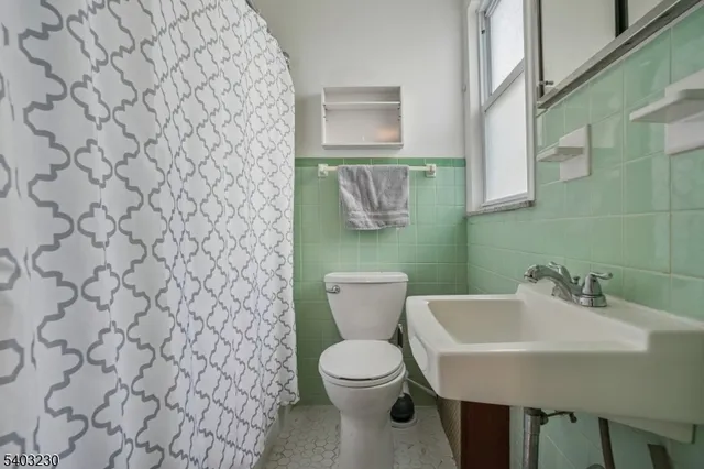 $2,850 | 216 William Street, Unit 1, Boonton, NJ 07005