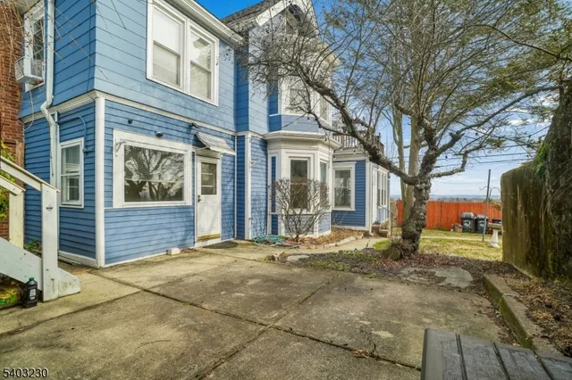 $2,850 | 216 William Street, Unit 1, Boonton, NJ 07005