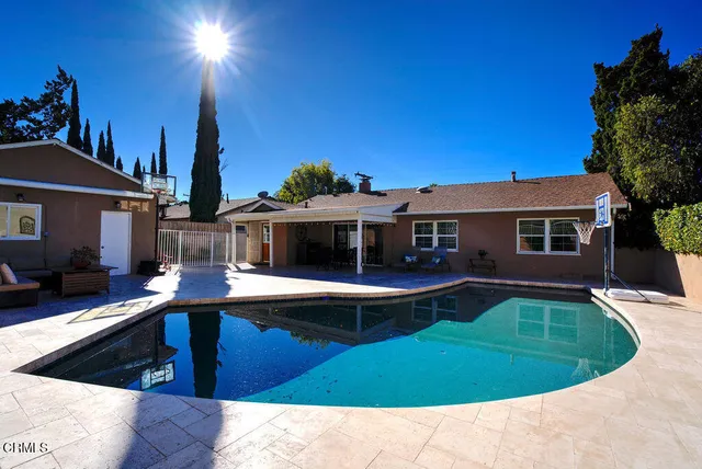 $1,575,000 | 3547 Mevel Place, La Crescenta, CA 91214