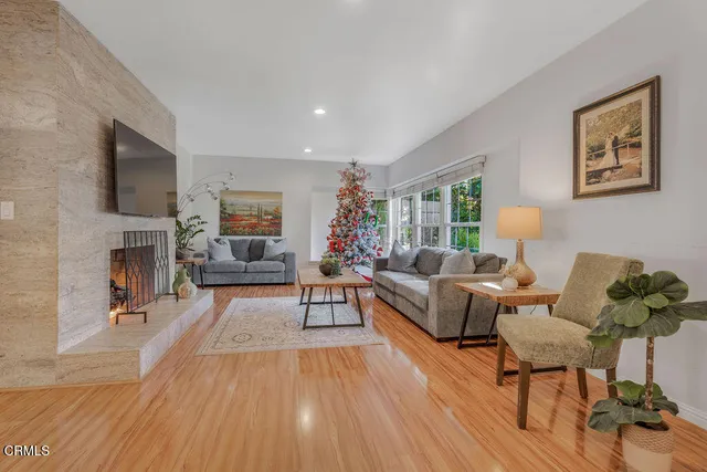 $1,575,000 | 3547 Mevel Place, La Crescenta, CA 91214