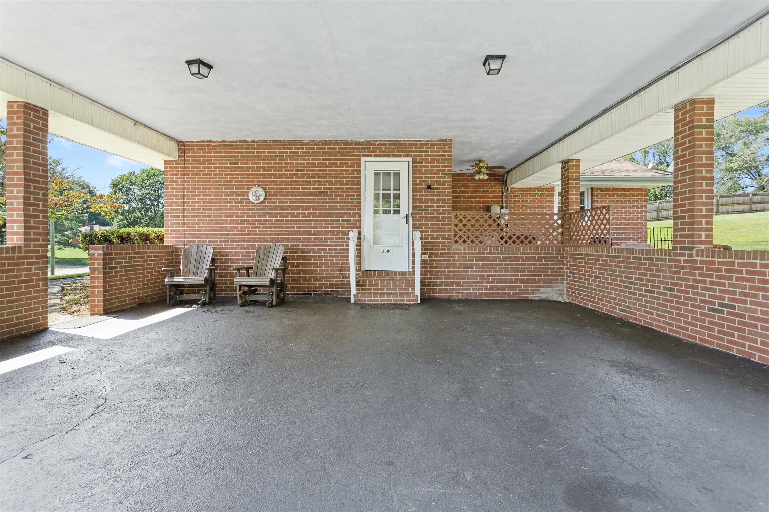 Carport