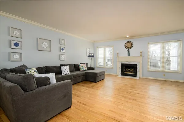 $340,000 | 2455 Clayborn Drive, Chesterfield, MO 63017