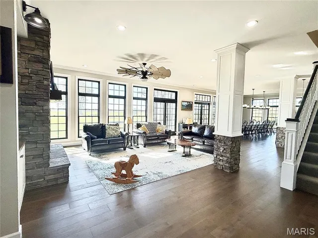 $730,000 | 18968 Pike 9222, Bowling Green, MO 63334