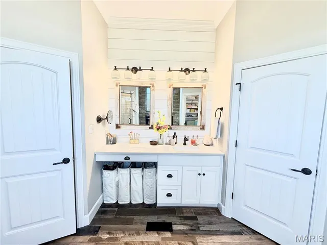 $730,000 | 18968 Pike 9222, Bowling Green, MO 63334