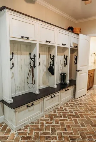 $730,000 | 18968 Pike 9222, Bowling Green, MO 63334