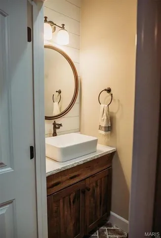 $730,000 | 18968 Pike 9222, Bowling Green, MO 63334