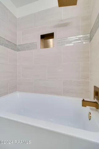 $399,999 | 111 Pomerol Place, Lafayette, LA 70503