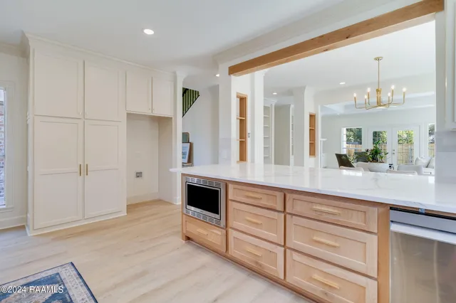 $399,999 | 111 Pomerol Place, Lafayette, LA 70503