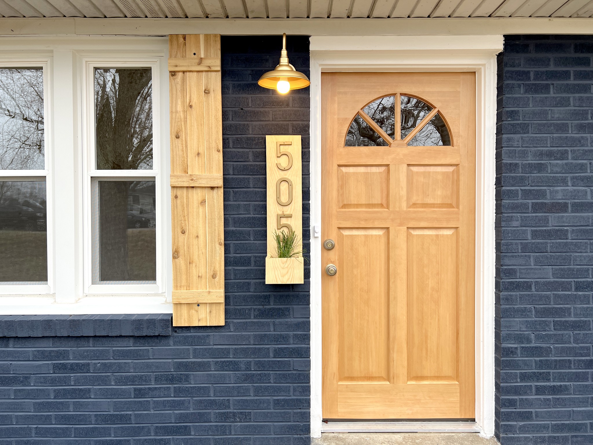 505 High Point Road Clarksville, TN 37042 - Photo 3 of 39 a view of front door of house