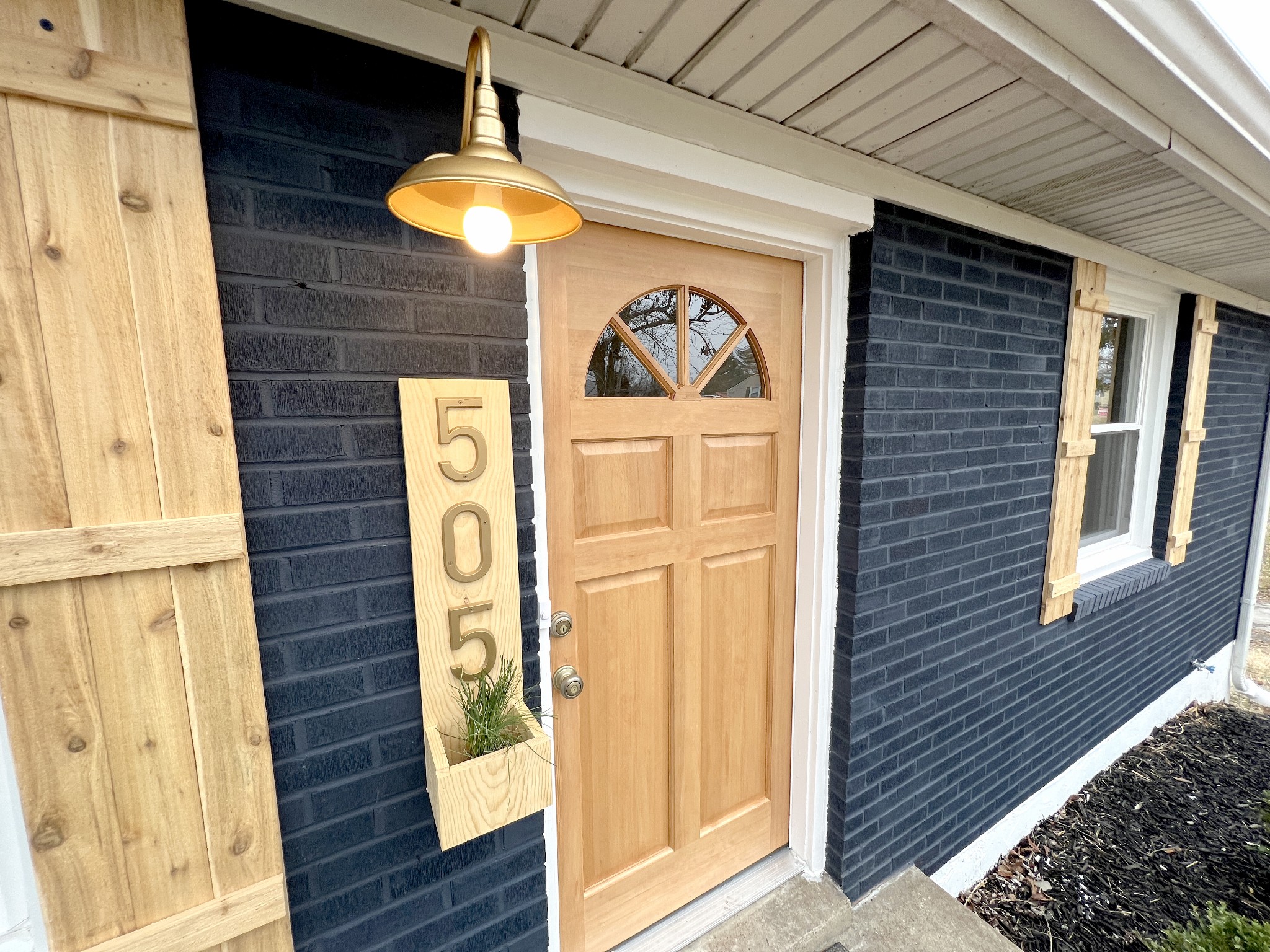 505 High Point Road Clarksville, TN 37042 - Photo 4 of 39 a view of a door and brick wall