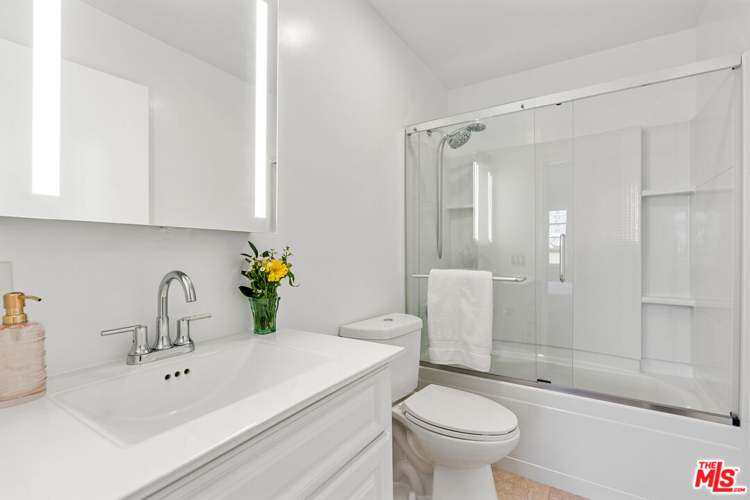 1430 South Point View Street, Unit 108 Los Angeles, CA 90035 - Photo 16 of 23