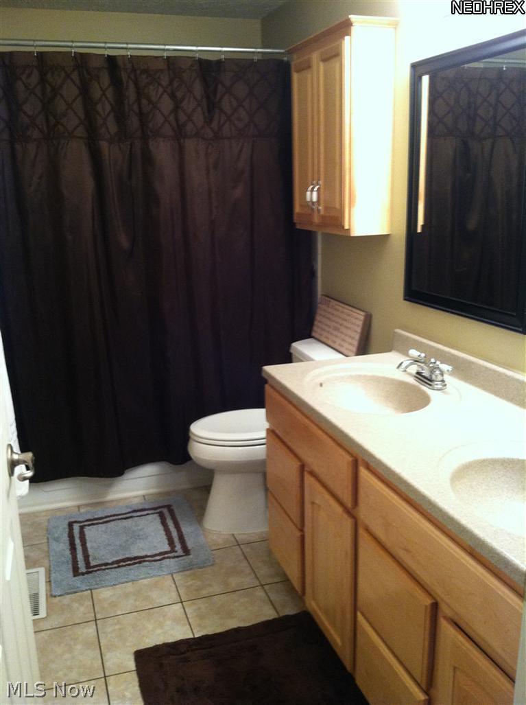 890 Ridgeview Drive Medina, OH 44256 - Photo 5 of 23 Gallery Image 5