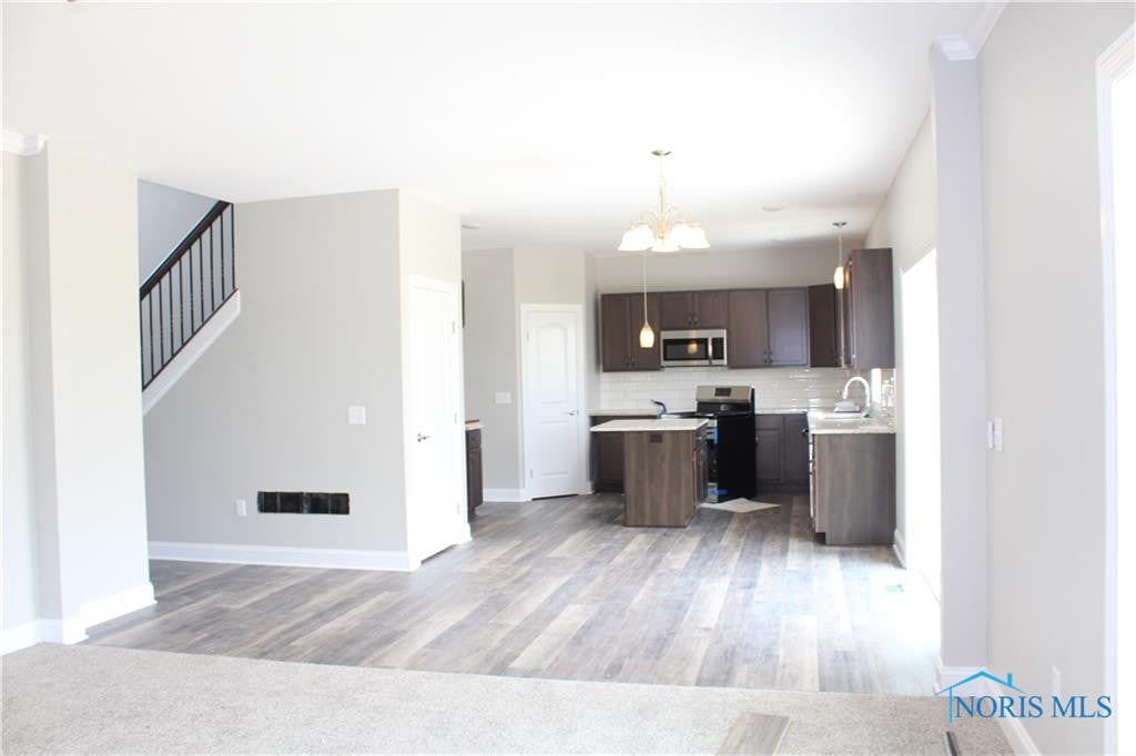157 Fairchild Road Oregon, OH 43616 - Photo 4 of 15 Gallery Image 4