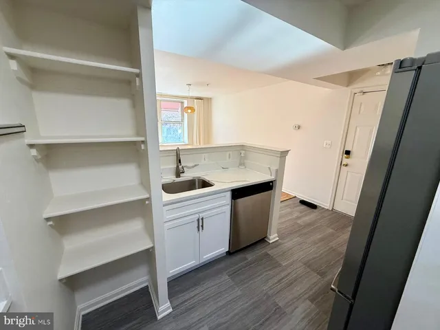 $2,675 | 345 Oakdale Place Northwest, Unit 103, Washington, DC 20001