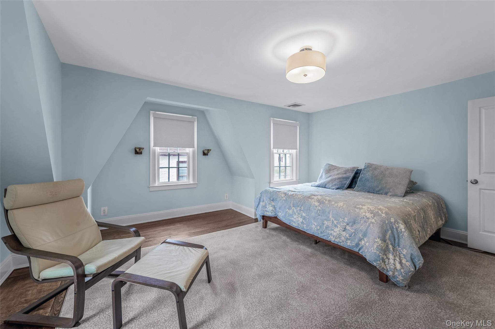 340 Manor Road Queens, NY 11363 - Photo 12 of 34