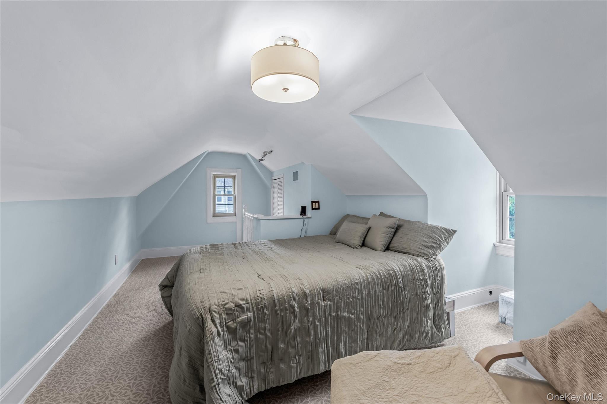 340 Manor Road Queens, NY 11363 - Photo 13 of 34