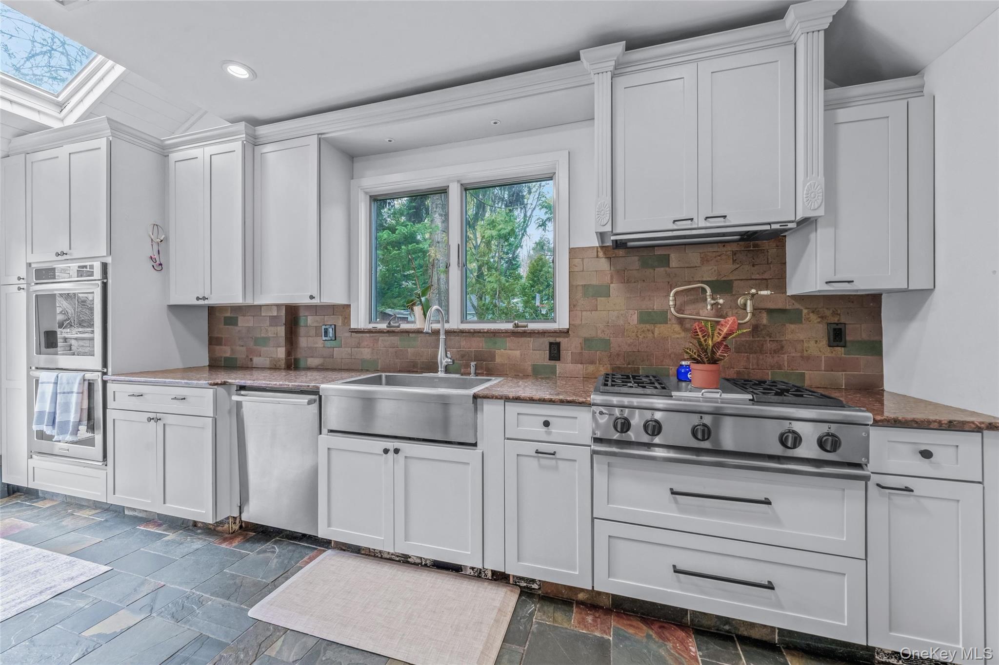 340 Manor Road Queens, NY 11363 - Photo 16 of 34