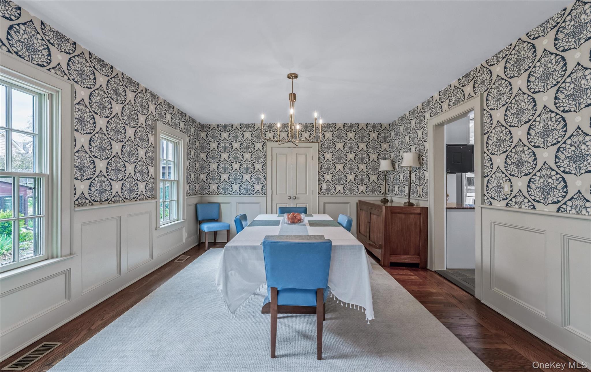 340 Manor Road Queens, NY 11363 - Photo 8 of 34