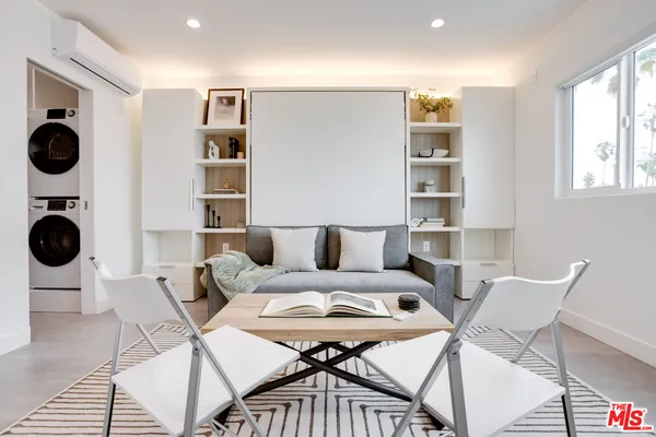 $2,850 | 1313 Ocean Front Walk, Unit 10, Venice, CA 90291