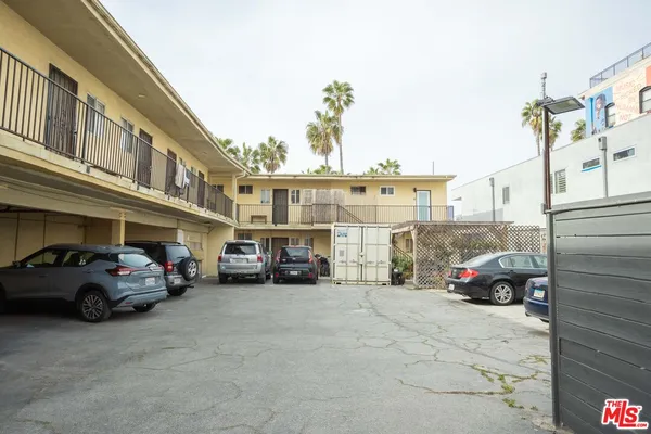 $2,850 | 1313 Ocean Front Walk, Unit 10, Venice, CA 90291