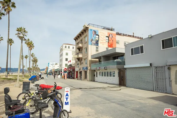 $2,850 | 1313 Ocean Front Walk, Unit 10, Venice, CA 90291