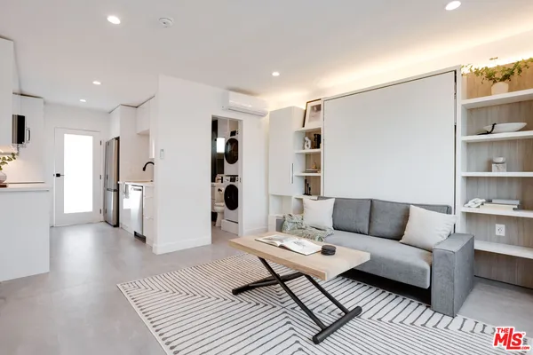 $2,850 | 1313 Ocean Front Walk, Unit 10, Venice, CA 90291