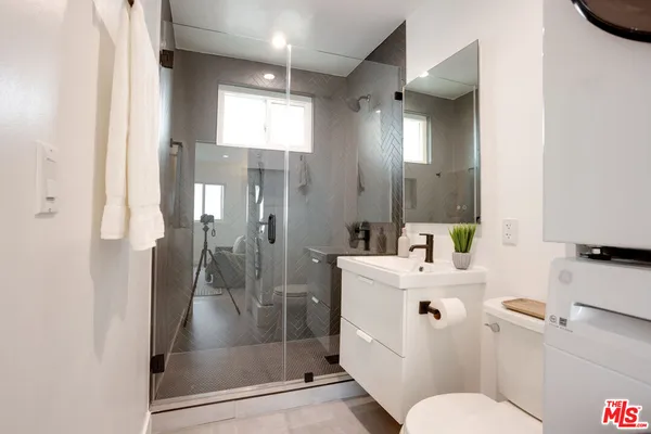 $2,850 | 1313 Ocean Front Walk, Unit 10, Venice, CA 90291