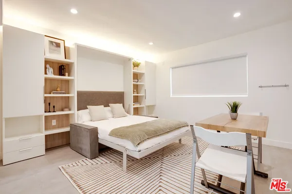 $2,850 | 1313 Ocean Front Walk, Unit 10, Venice, CA 90291