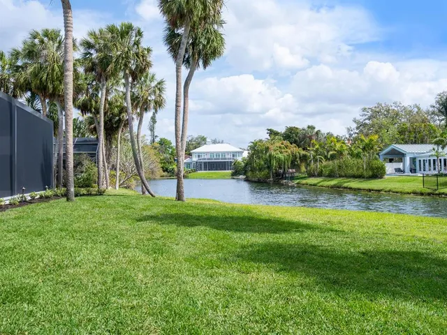 $4,700,000 | 1575 Eastbrook Drive, Sarasota, FL 34231