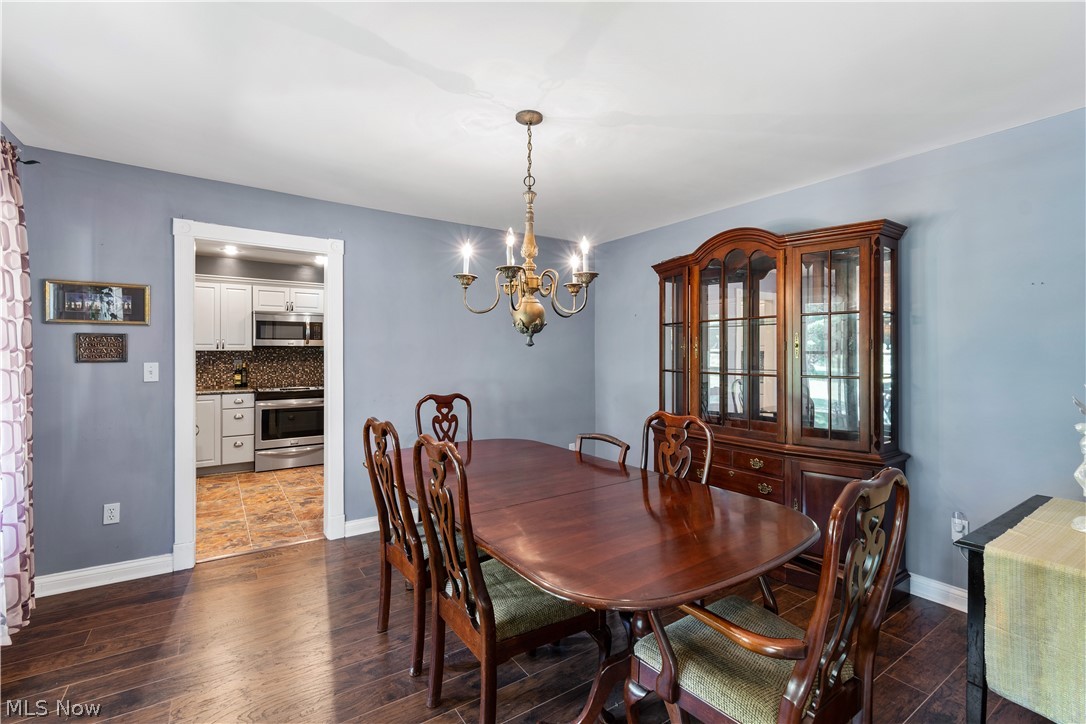 4034 Wadsworth Road Norton, OH 44203 - Photo 4 of 35 Gallery Image 4