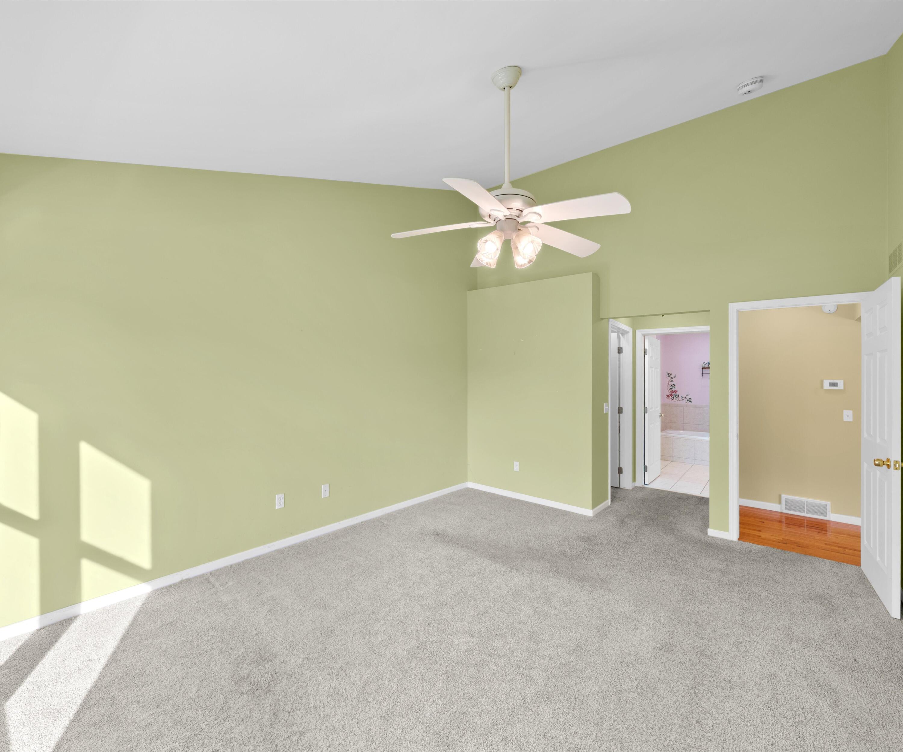 22431 Timber Ridge Court Woodhaven, MI 48183 - Photo 13 of 29 16-DSC09408