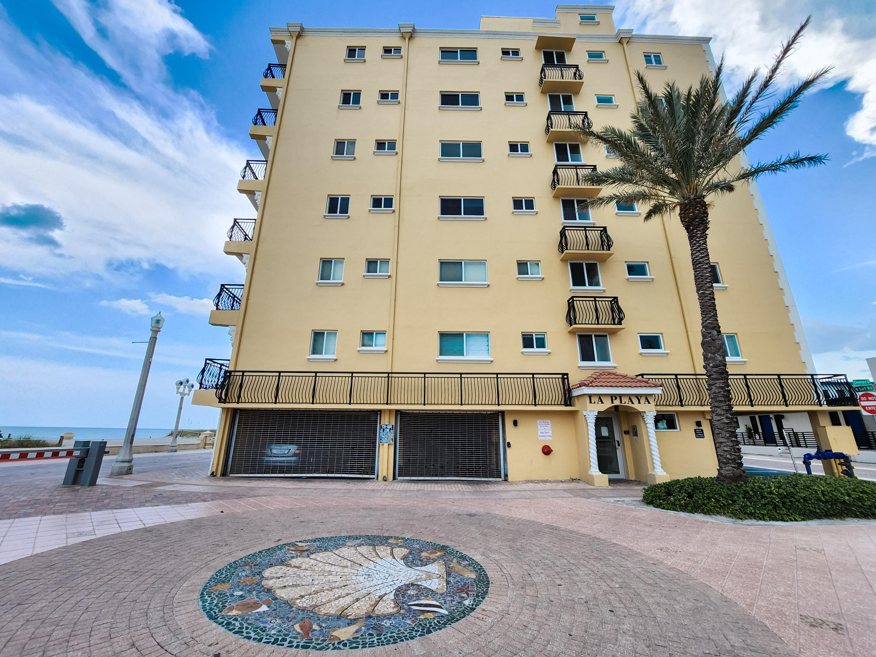 1815 North Surf Road, Unit 503 Hollywood, FL 33019 - Photo 35 of 38 20240520_161554