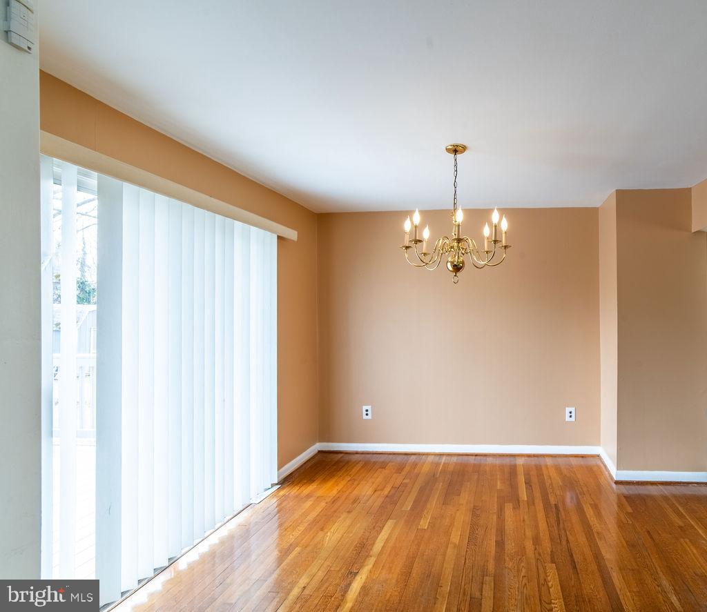 7021 96th Place Lanham, MD 20706 - Photo 16 of 62 Dining Area