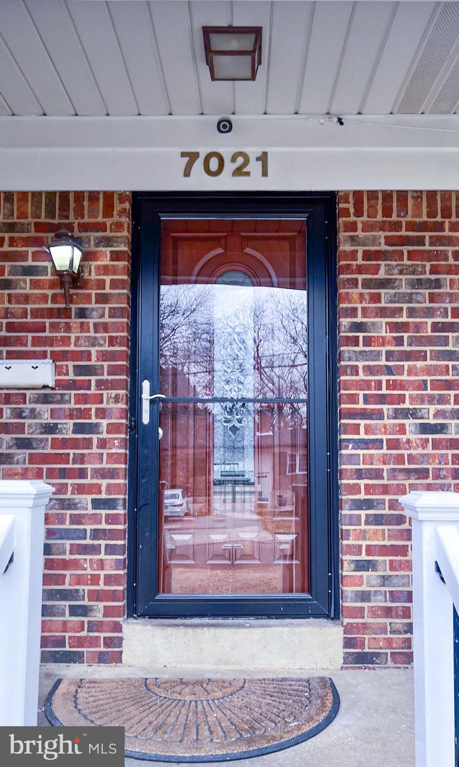 7021 96th Place Lanham, MD 20706 - Photo 2 of 62 Front Door
