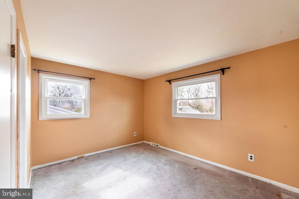 7021 96th Place Lanham, MD 20706 - Photo 35 of 62 Bedroom