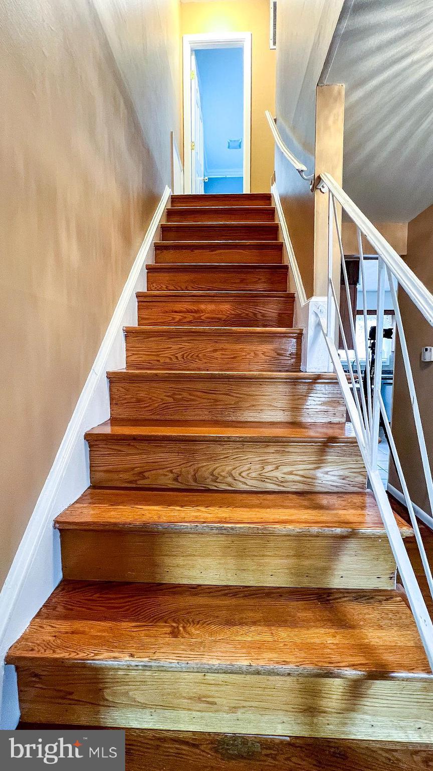 7021 96th Place Lanham, MD 20706 - Photo 46 of 62 Stairs