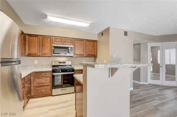 $1,600 | 760 Hunters Creek Lane, Unit 104, Las Vegas, NV 89145