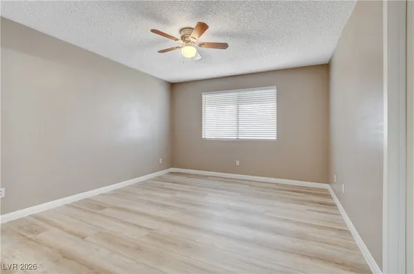 $1,600 | 760 Hunters Creek Lane, Unit 104, Las Vegas, NV 89145