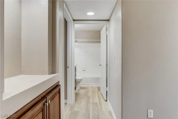 $1,600 | 760 Hunters Creek Lane, Unit 104, Las Vegas, NV 89145