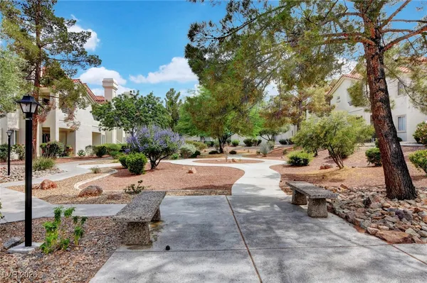 $1,600 | 760 Hunters Creek Lane, Unit 104, Las Vegas, NV 89145